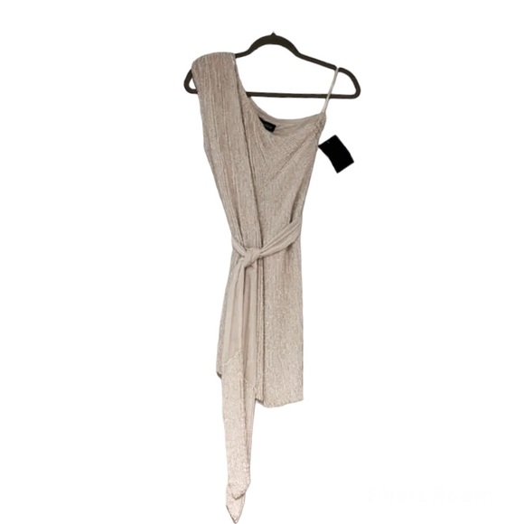 Retrofete White One-Shoulder Dress - Picture 5 of 12